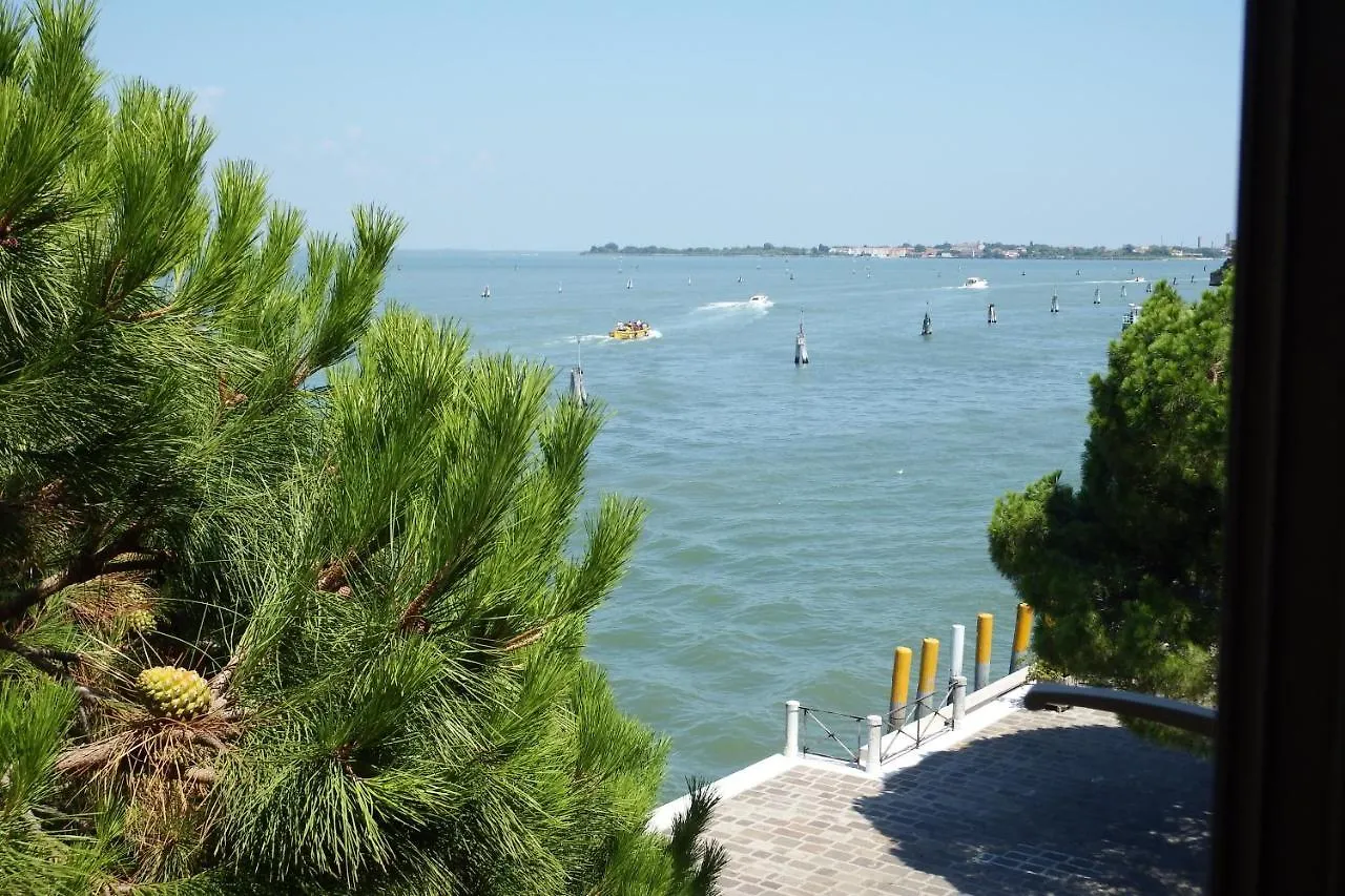Holiday No Stress Bayview Apartment Venice