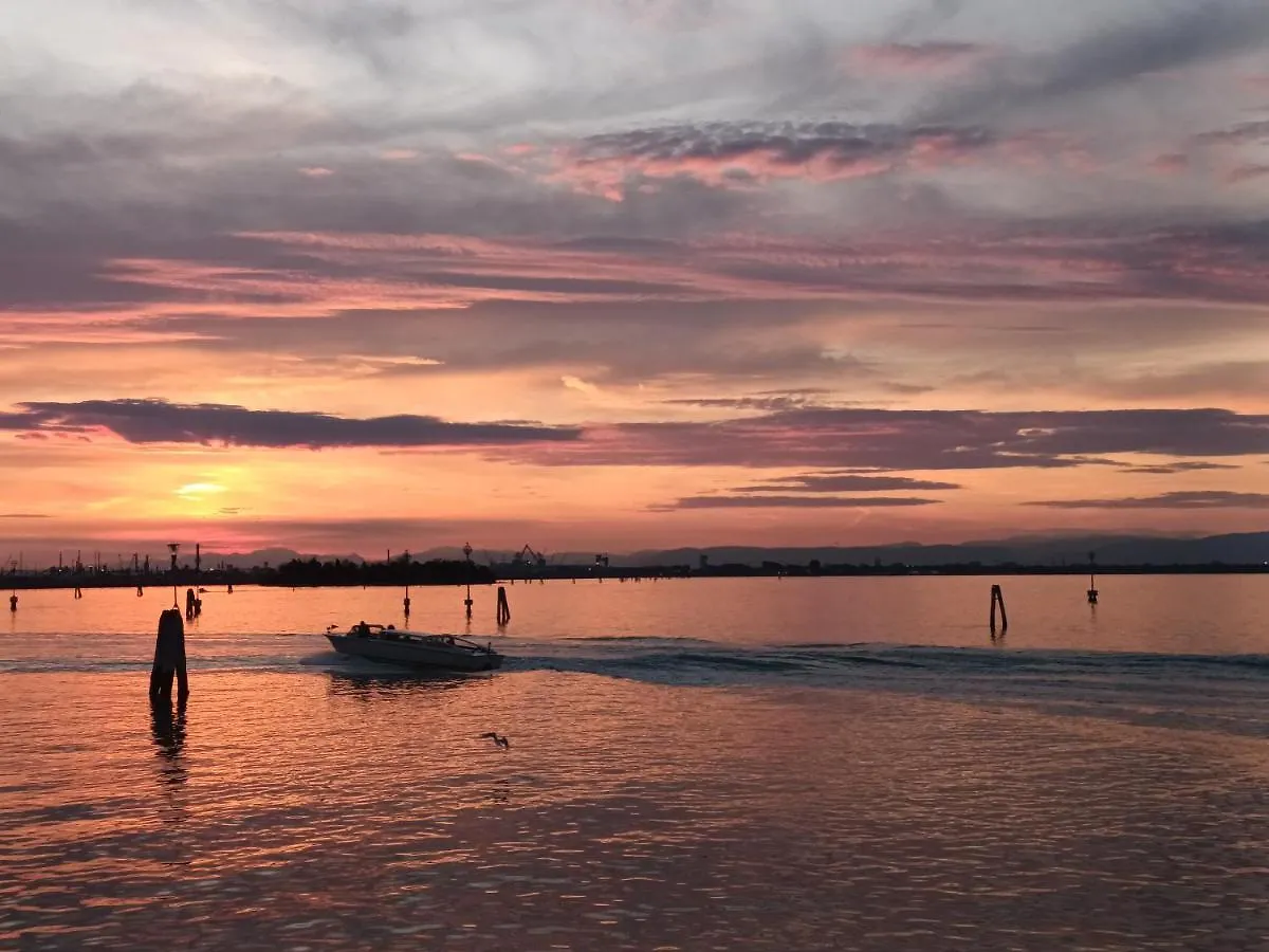 Holiday No Stress Bayview Apartment Venice
